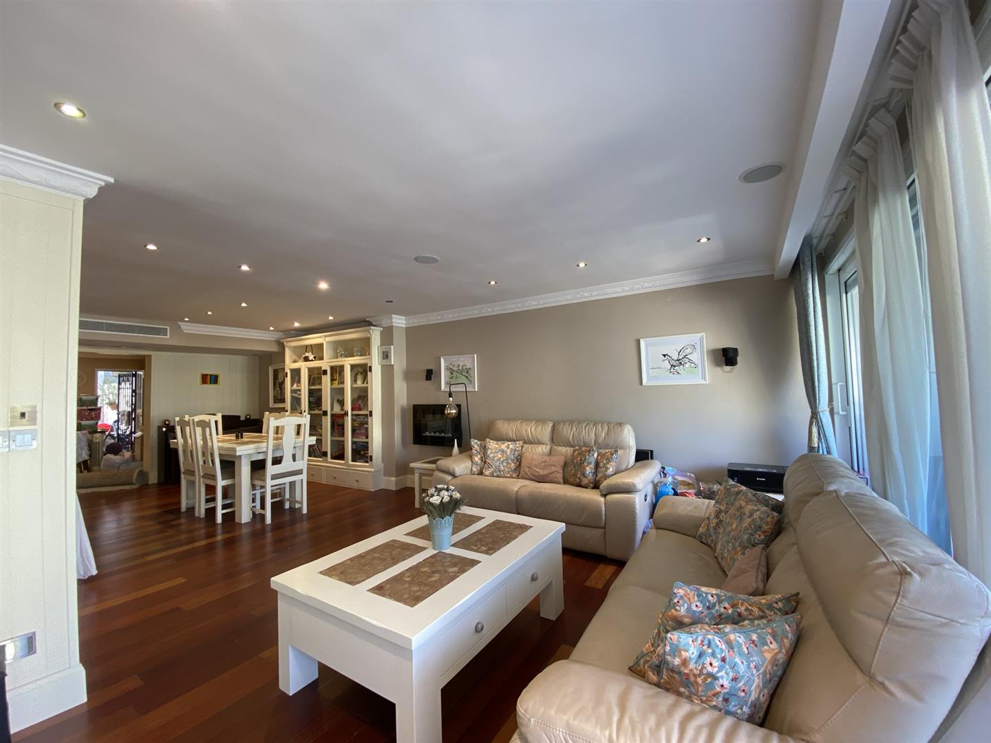 Image of House - 4 Bedrooms - 3 Bathrooms for Rental in South District-Gibraltar, Image 19